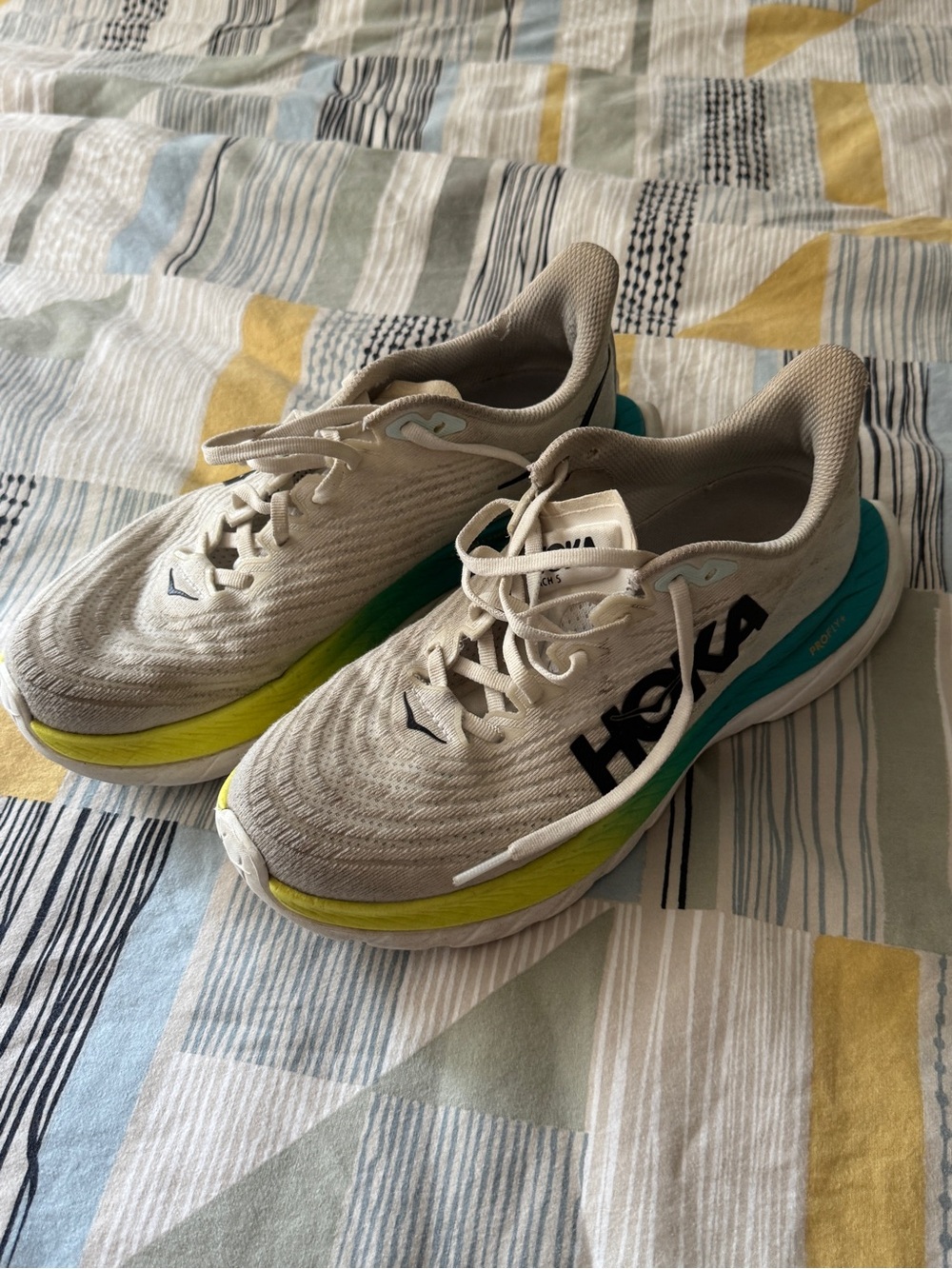 Hoka Mach 5 Running Shoes - Cream Upper with Yellow & Teal Accents